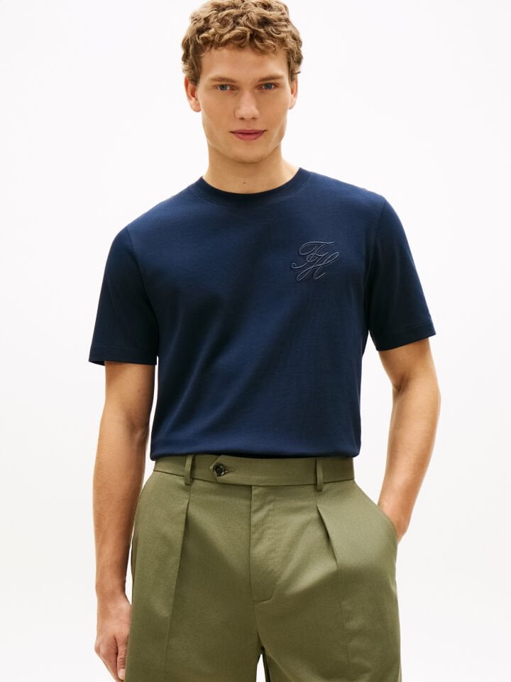 SCRIPT LIGHT INTERLOCK TEE