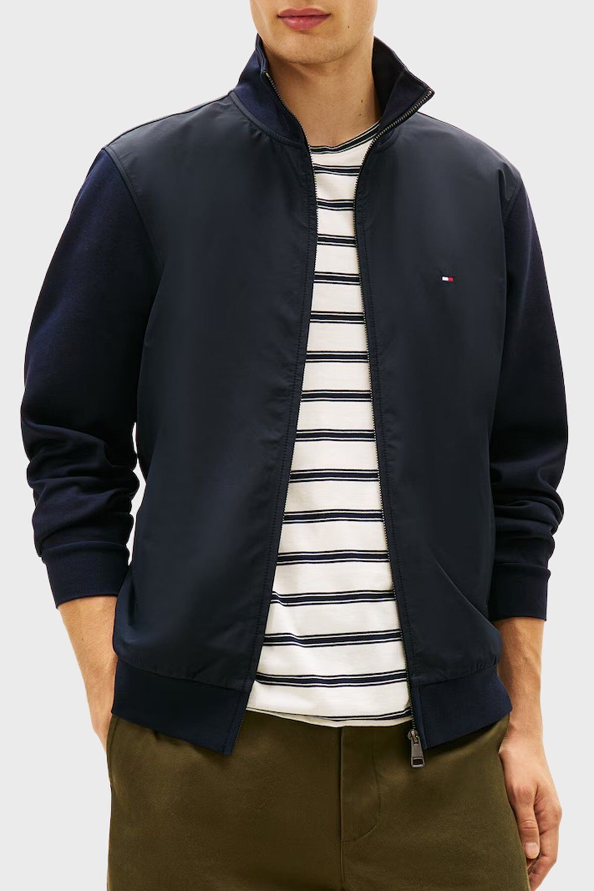 ESSENTIAL INTECHNO FERMUARLI SWEAT
