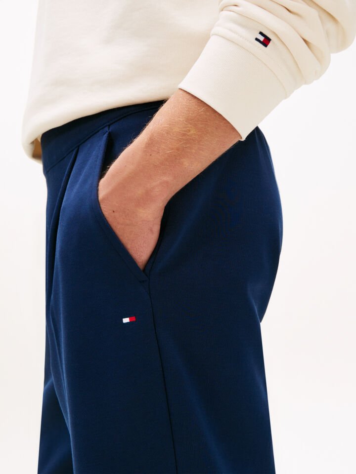 ESSENTIAL INTECHNO SWEATPANT