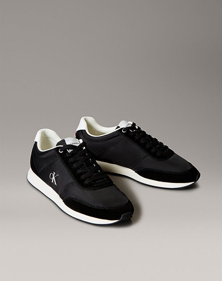 RETRO RUNNER SNEAKER