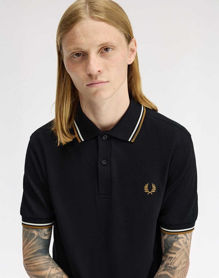 TWIN TIPPED FRED PERRY SHIRT