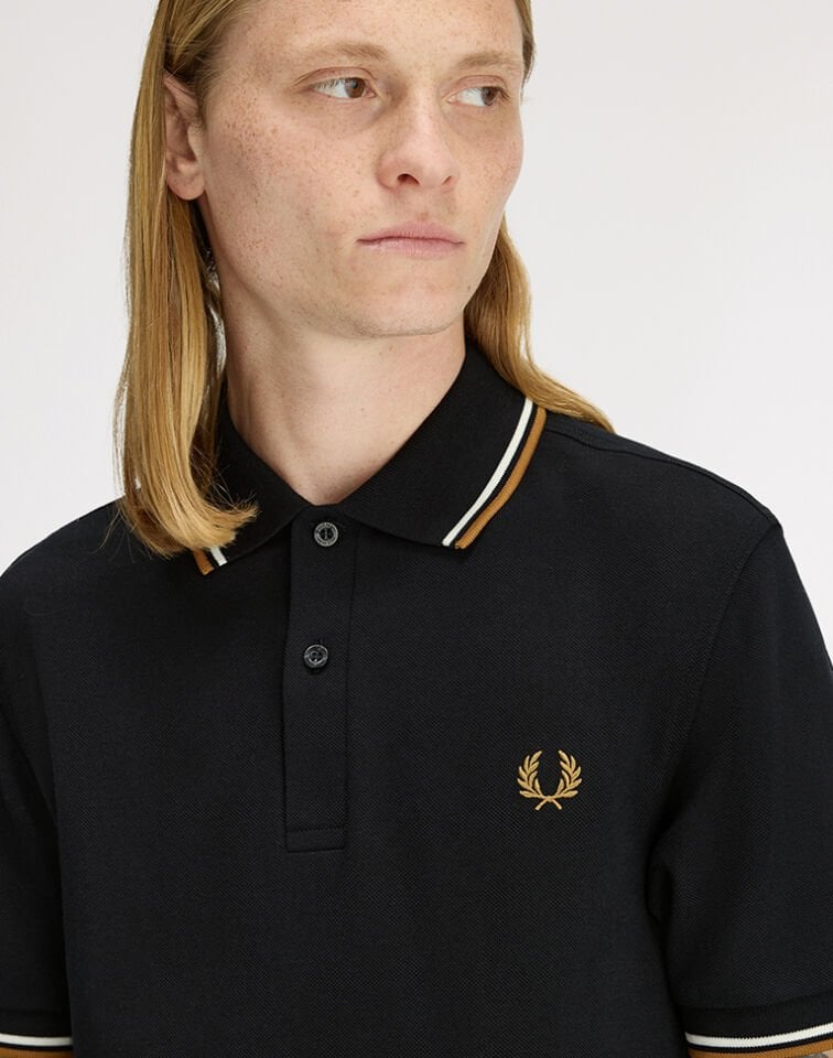 TWIN TIPPED FRED PERRY SHIRT