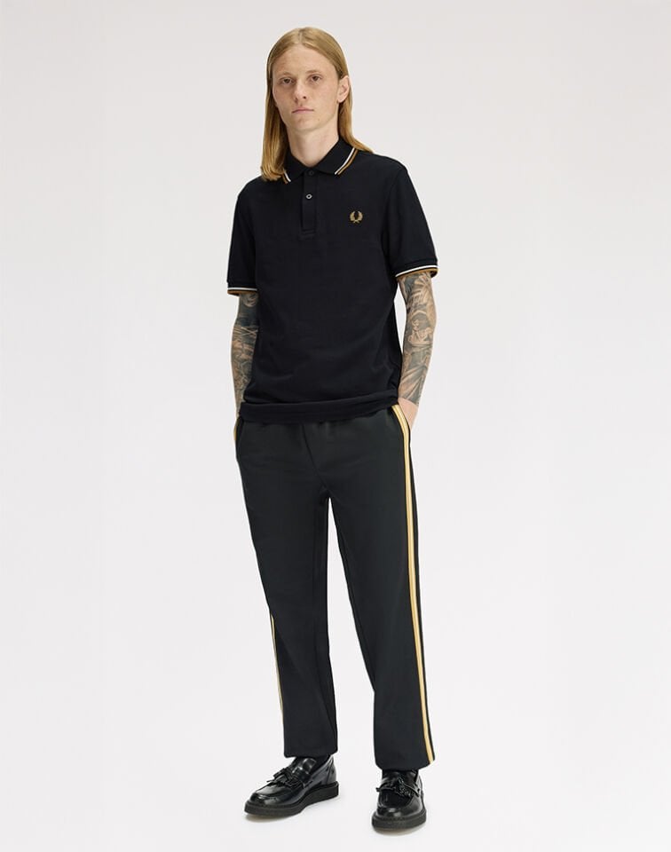 TWIN TIPPED FRED PERRY SHIRT