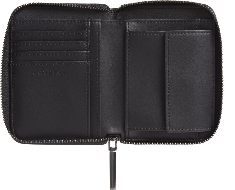 EMBLEM AOP SQUARE ZIP AROUND