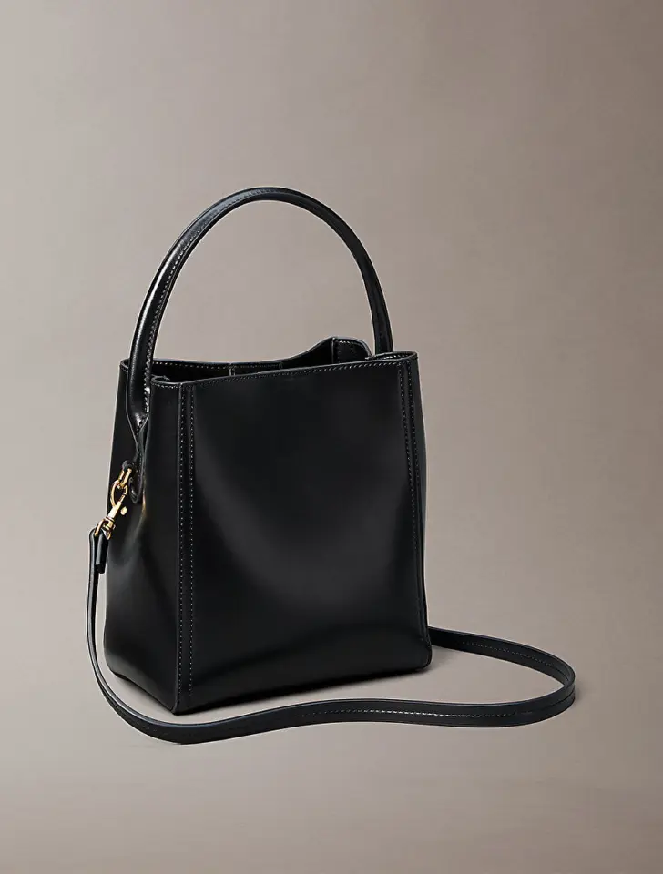 CK BUCKET WITH STRAP