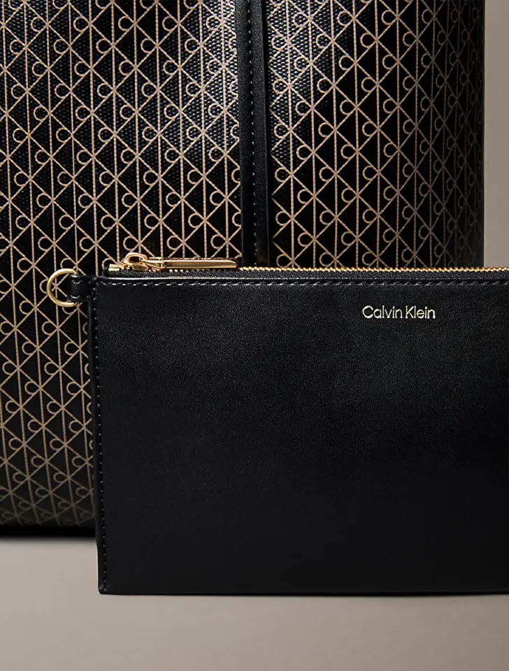 EMBLEM AOP SMALL TOTE