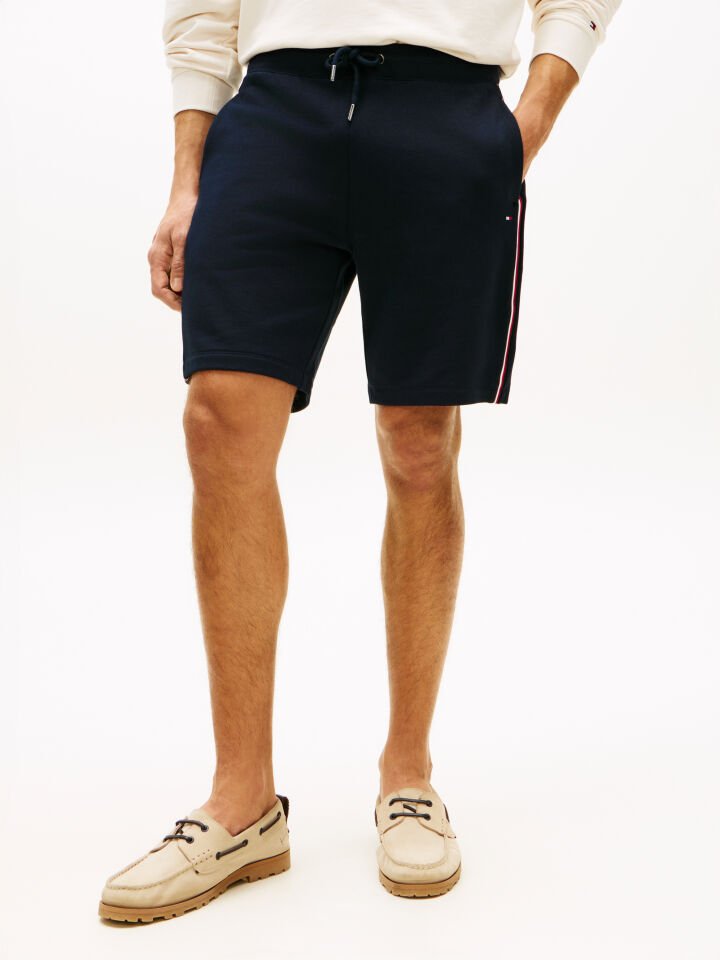 GLOBAL STRIPE SWEATSHORT