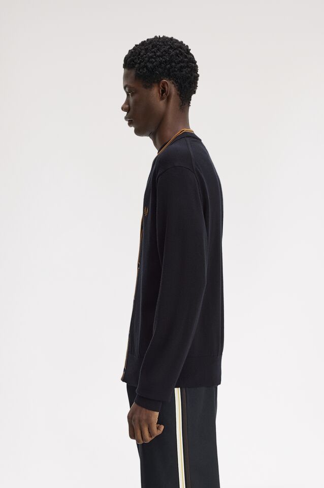 CLASSIC CARDIGAN