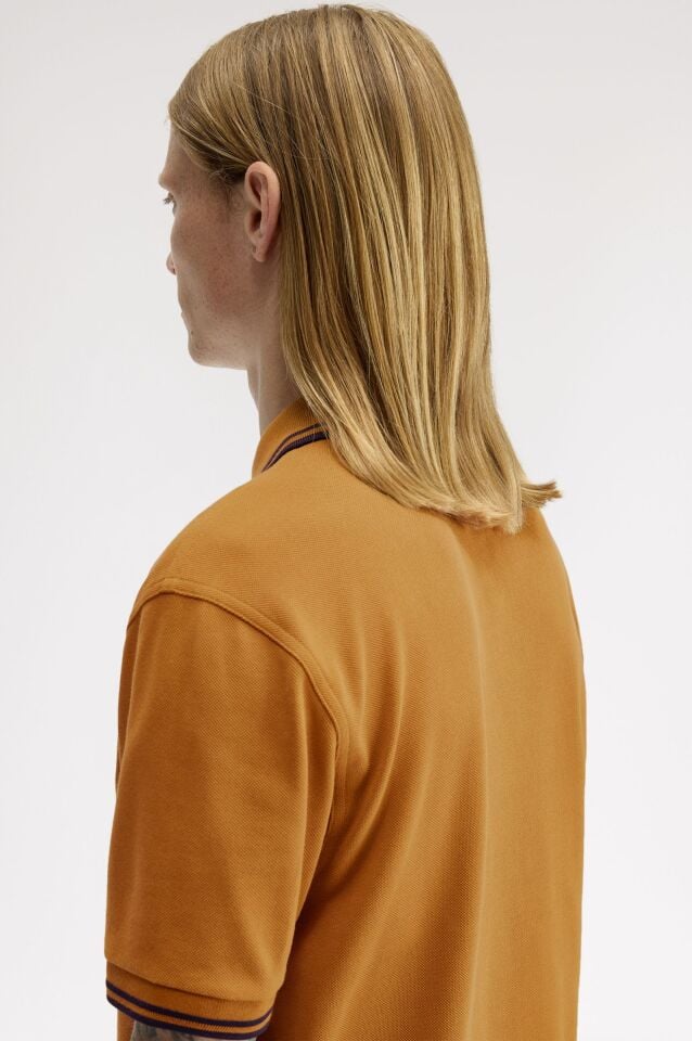THE TWIN TIPPED FRED PERRY SHIRT S - Karamel