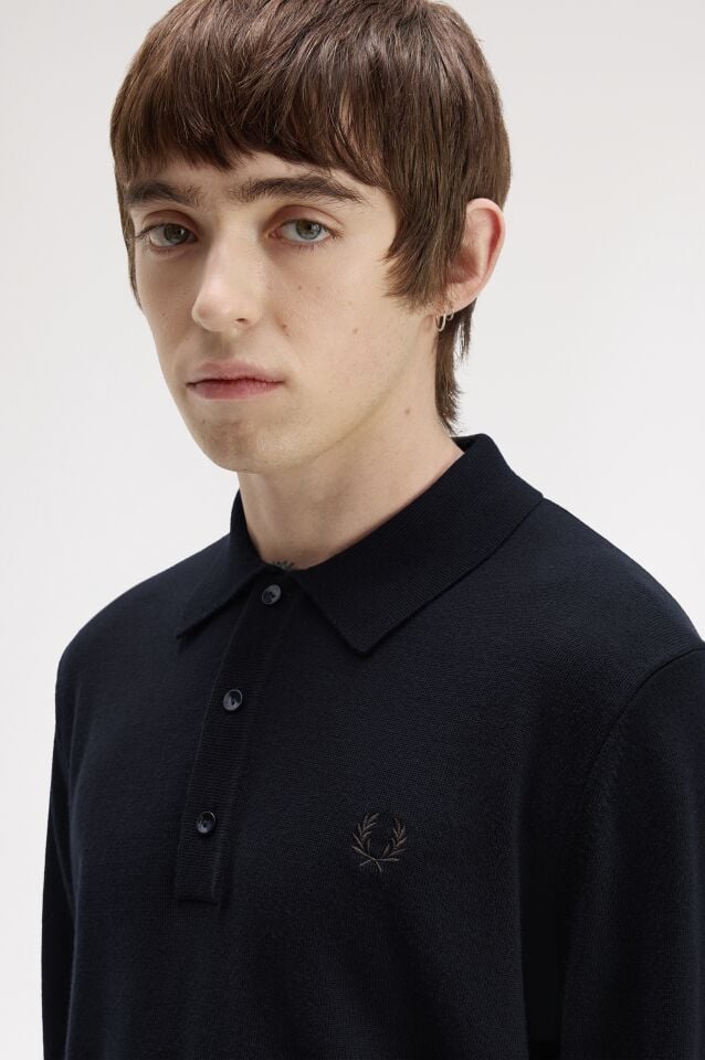 CLASSIC KNITTED SHIRT