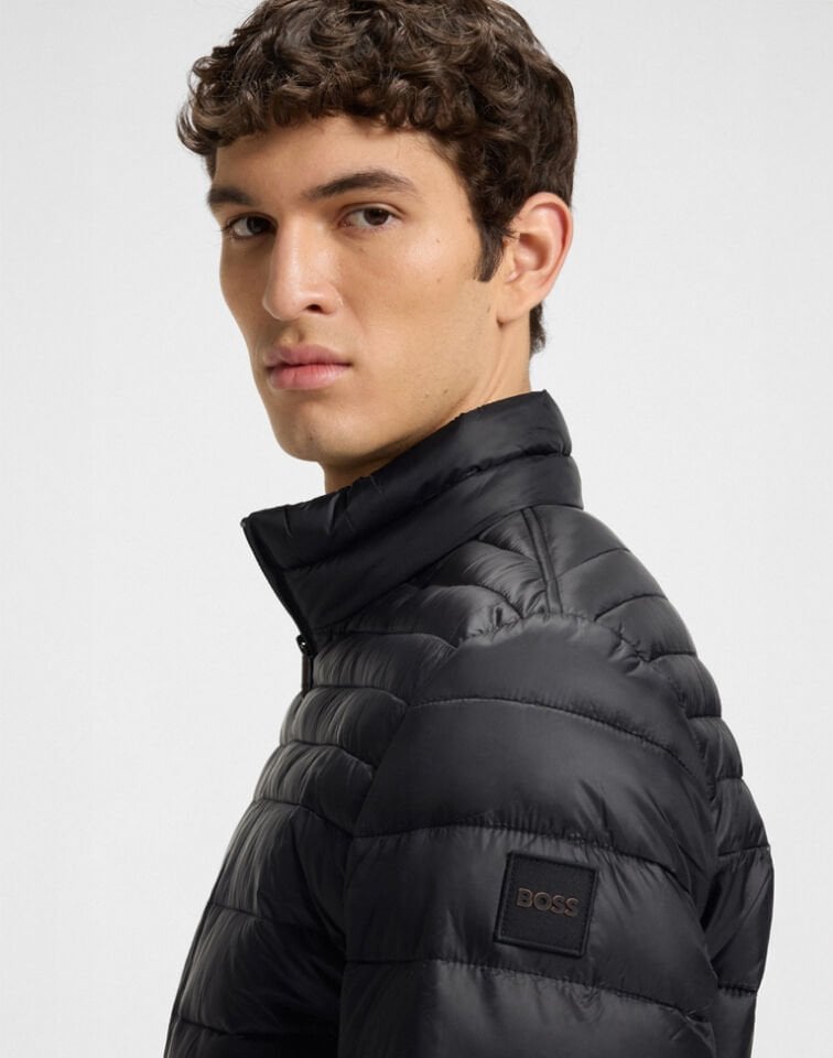 PACKABLE PUFFER JACKET