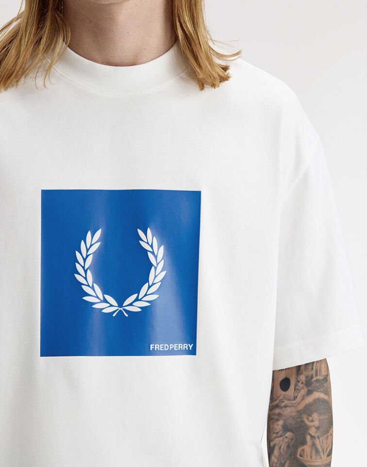 BOX GRAPHIC T-SHIRT