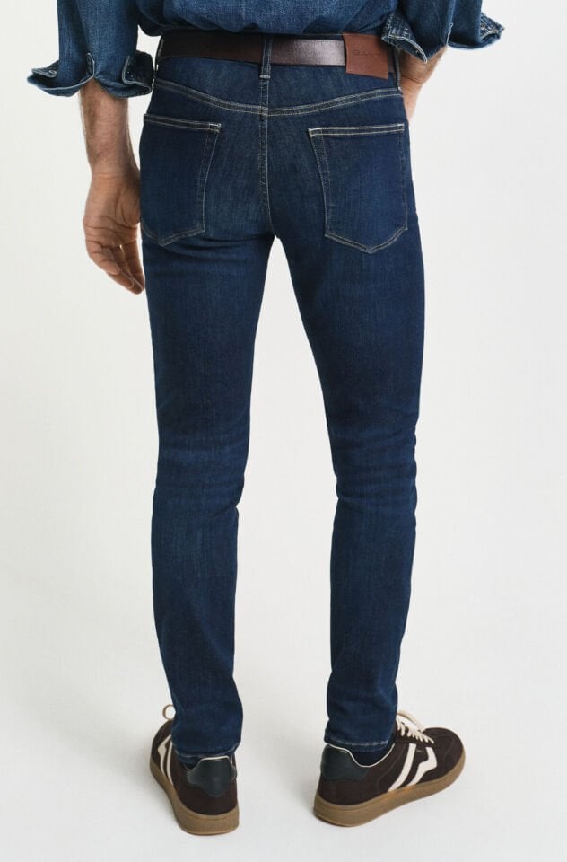 EXTRA SLIM FIT JEAN