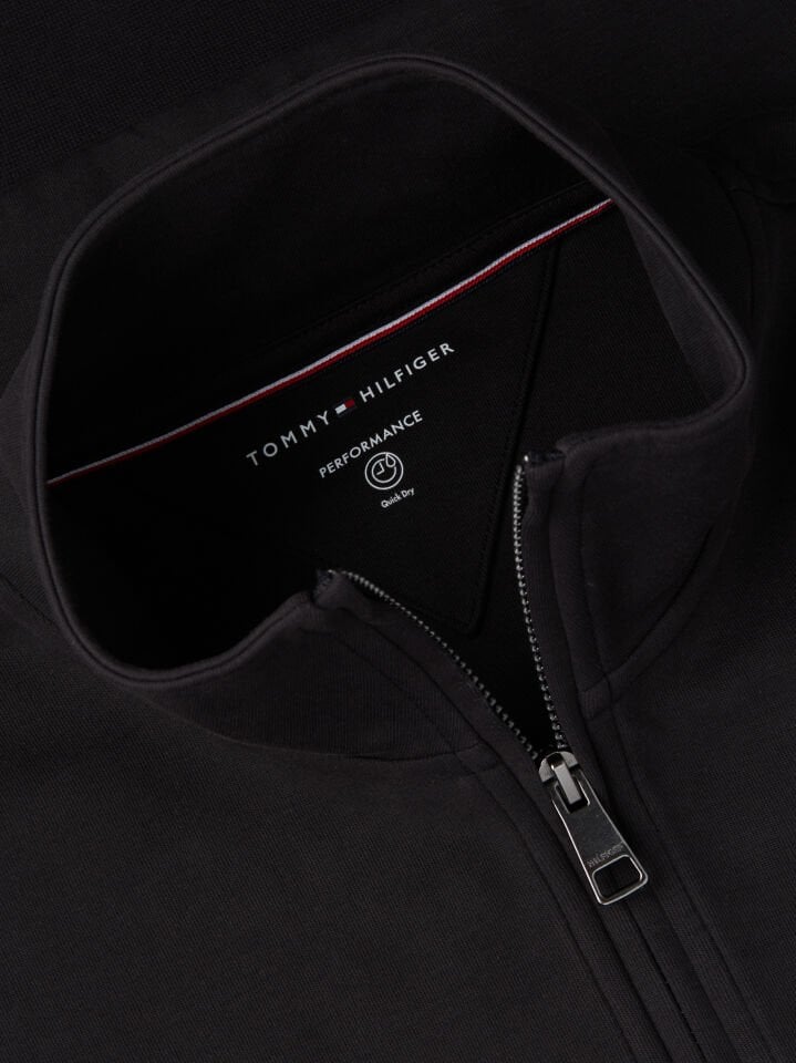 ESSENTIAL INTECHNO 1/4 ZIP