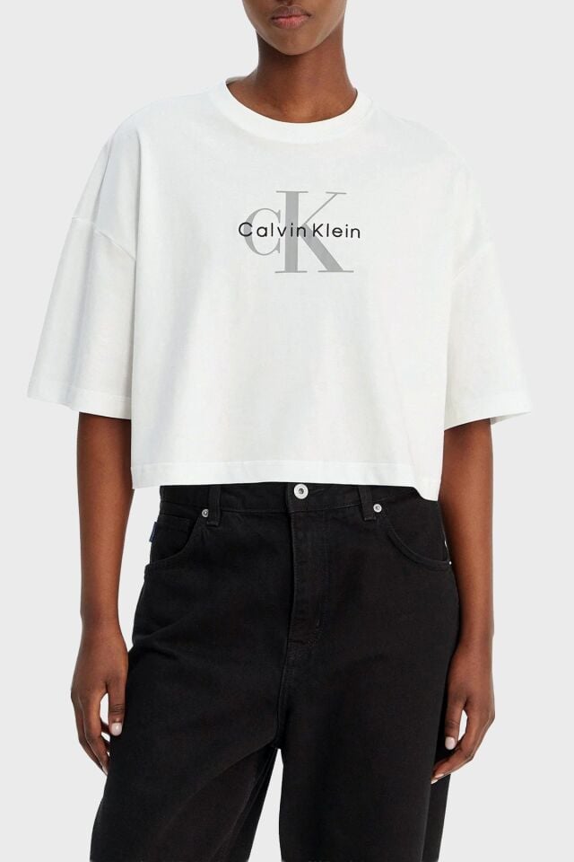 SS BOXY CROP MONOLOGO TEE