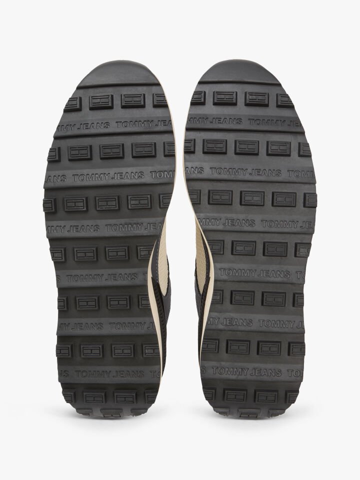 TECHNICAL RUNNER SNEAKERS