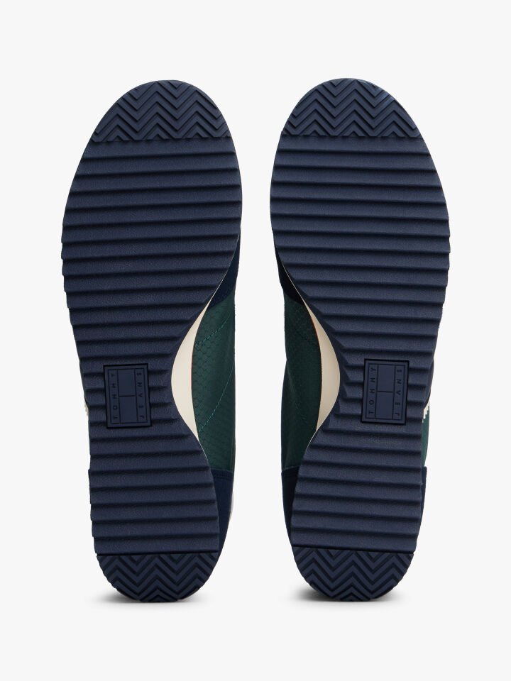 TJM RETRO RUNNER CLEATED WINTER