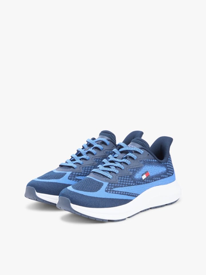 RUNNER KNITTED SNEAKER