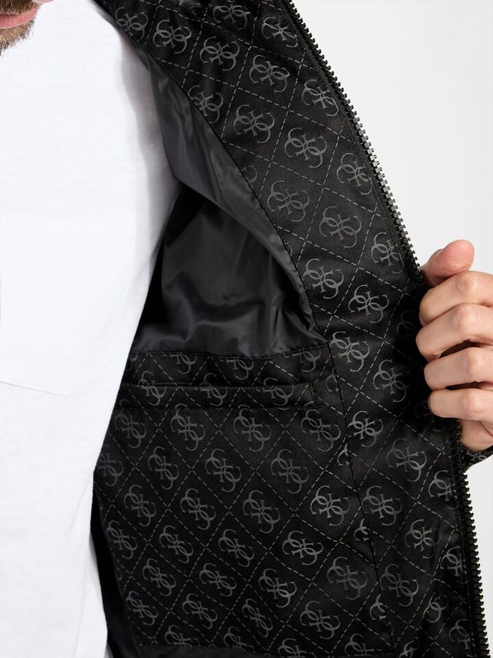 Guess Fusco 4G Logolu Şerit Detaylı Erkek Şişme Mont