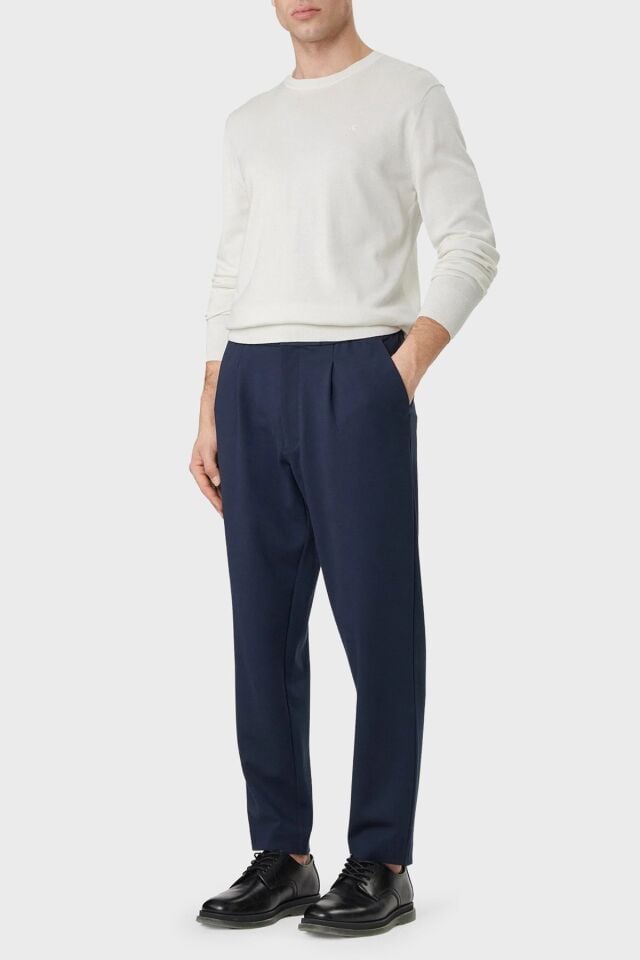 TAPERED TECH KNIT PLEATED PANT