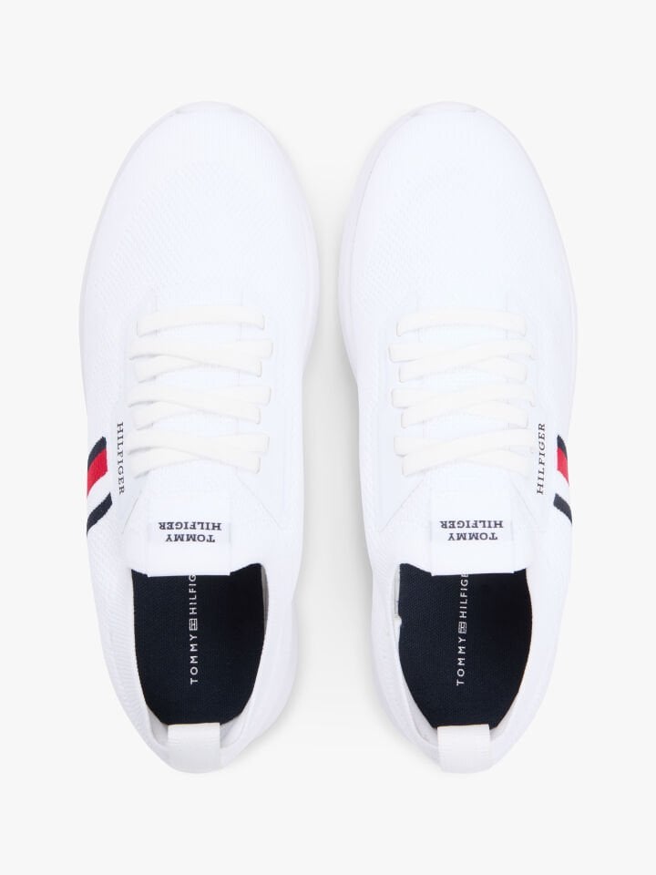 LIGHTWEIGHT KNITTED RUNNER