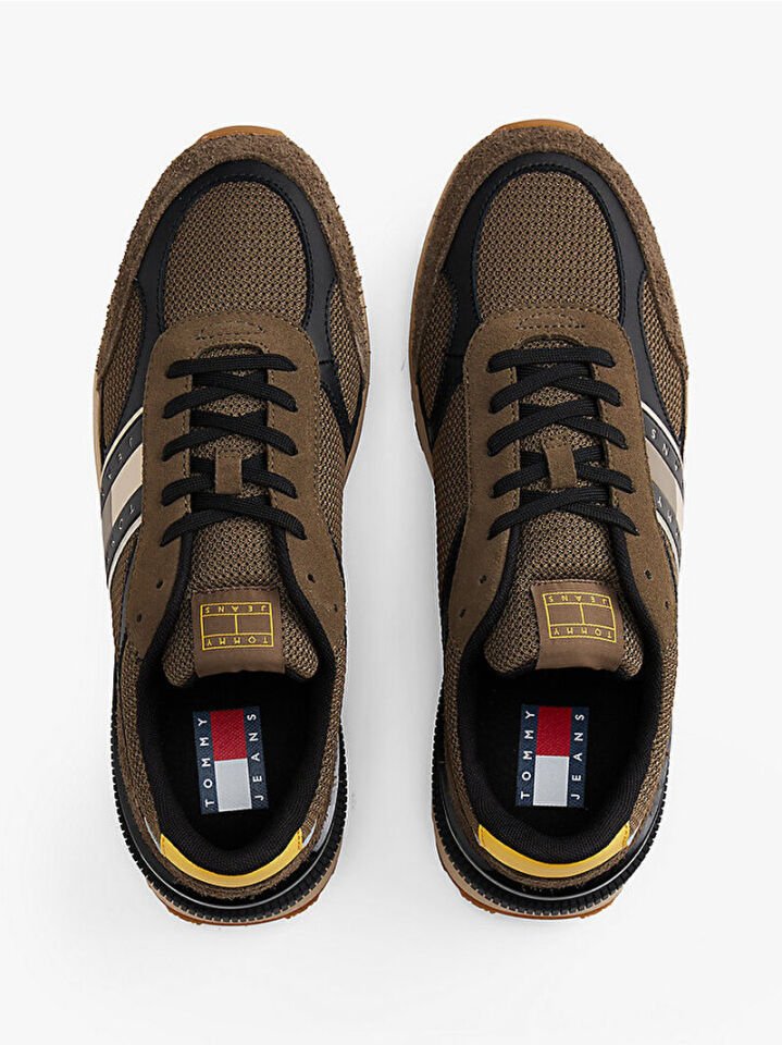 TECHNICAL RUNNER SNEAKER