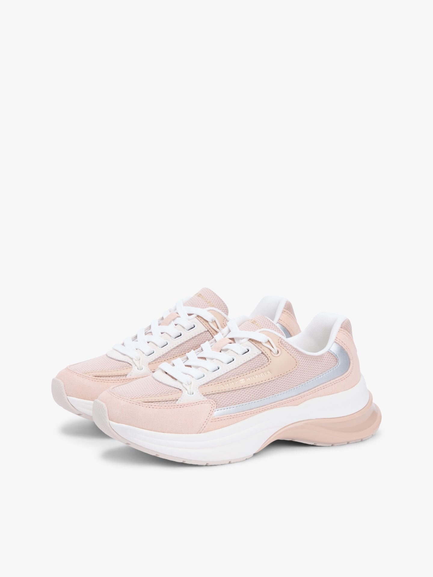 TH SPORTY CHIC RUNNER