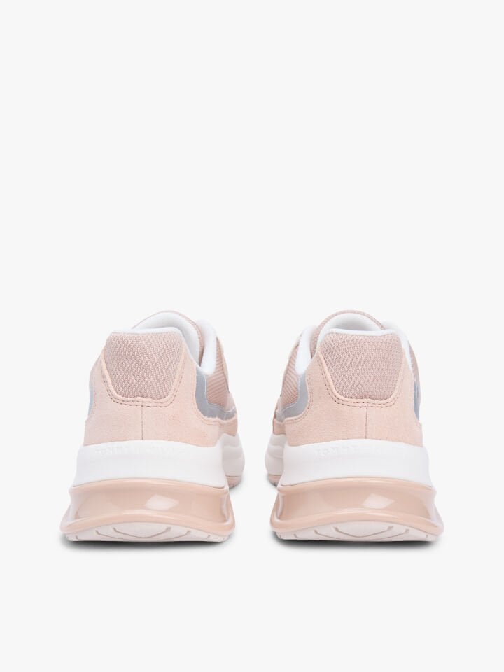 TH SPORTY CHIC RUNNER