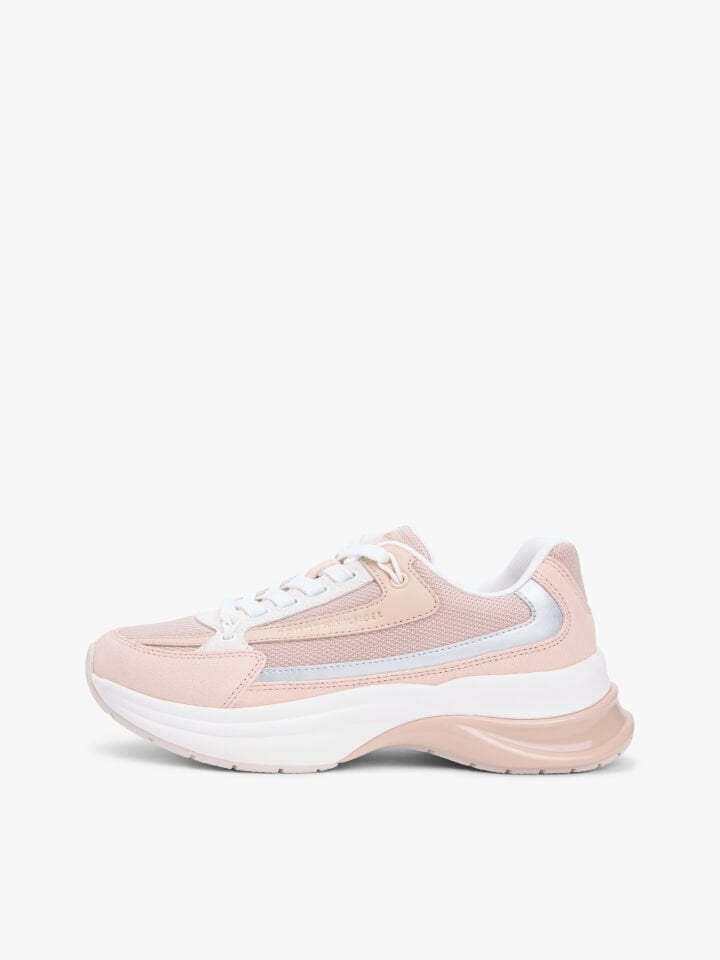 TH SPORTY CHIC RUNNER