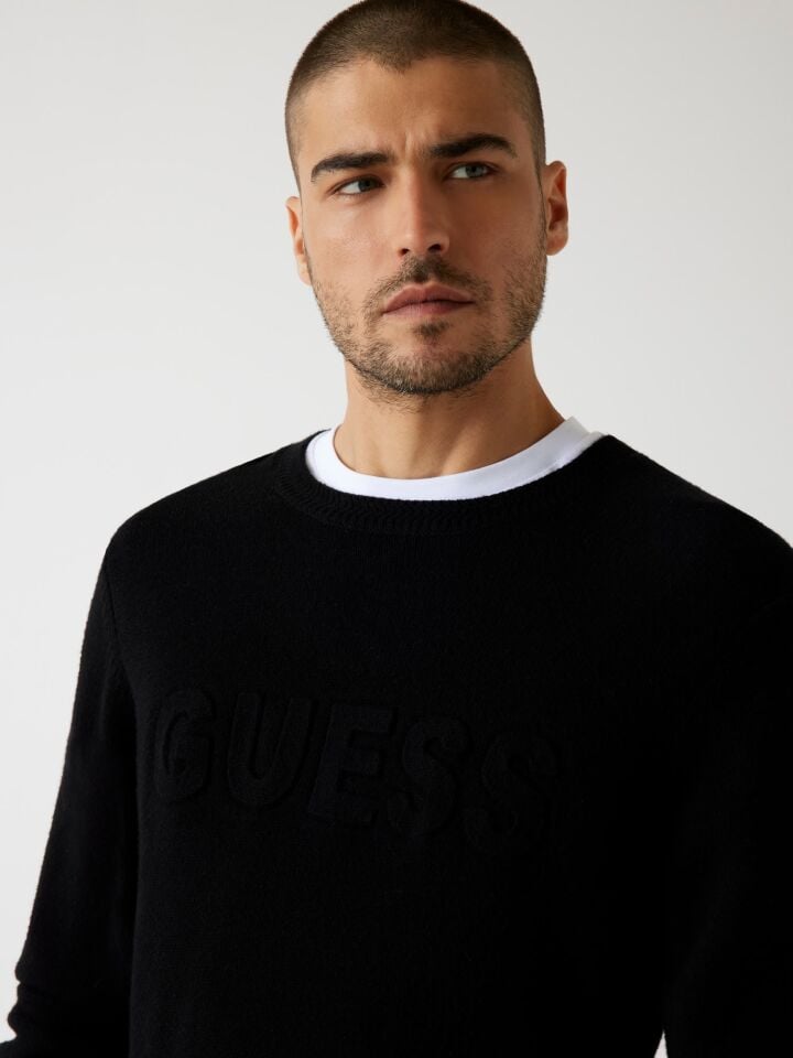 Guess Liam Kabartma Logolu Erkek Regular Fit Kazak